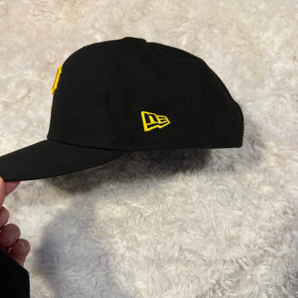 New Era Pittsburgh Pirates SnapBack - Picture 2 of 7